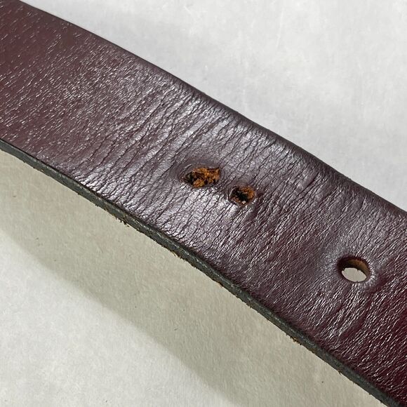 Royden Kevins Duck Belt Mens Size 40 Burgundy Leather Flawed - Picture 8 of 12